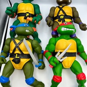 Green and Yellow Ninja Turtle Action Figures Playset
